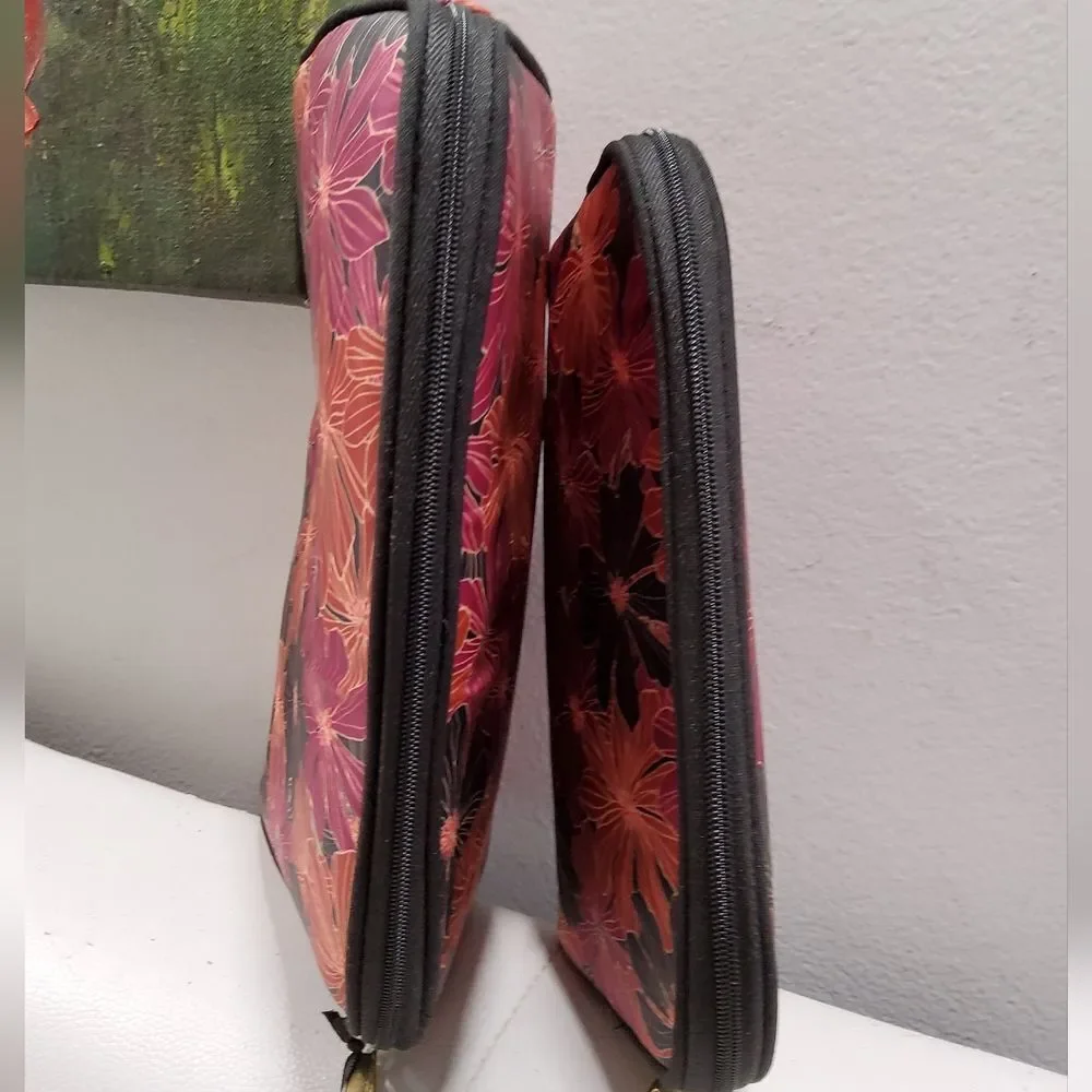 Nicole Miller Bundle of 2 Cosmetic Bags